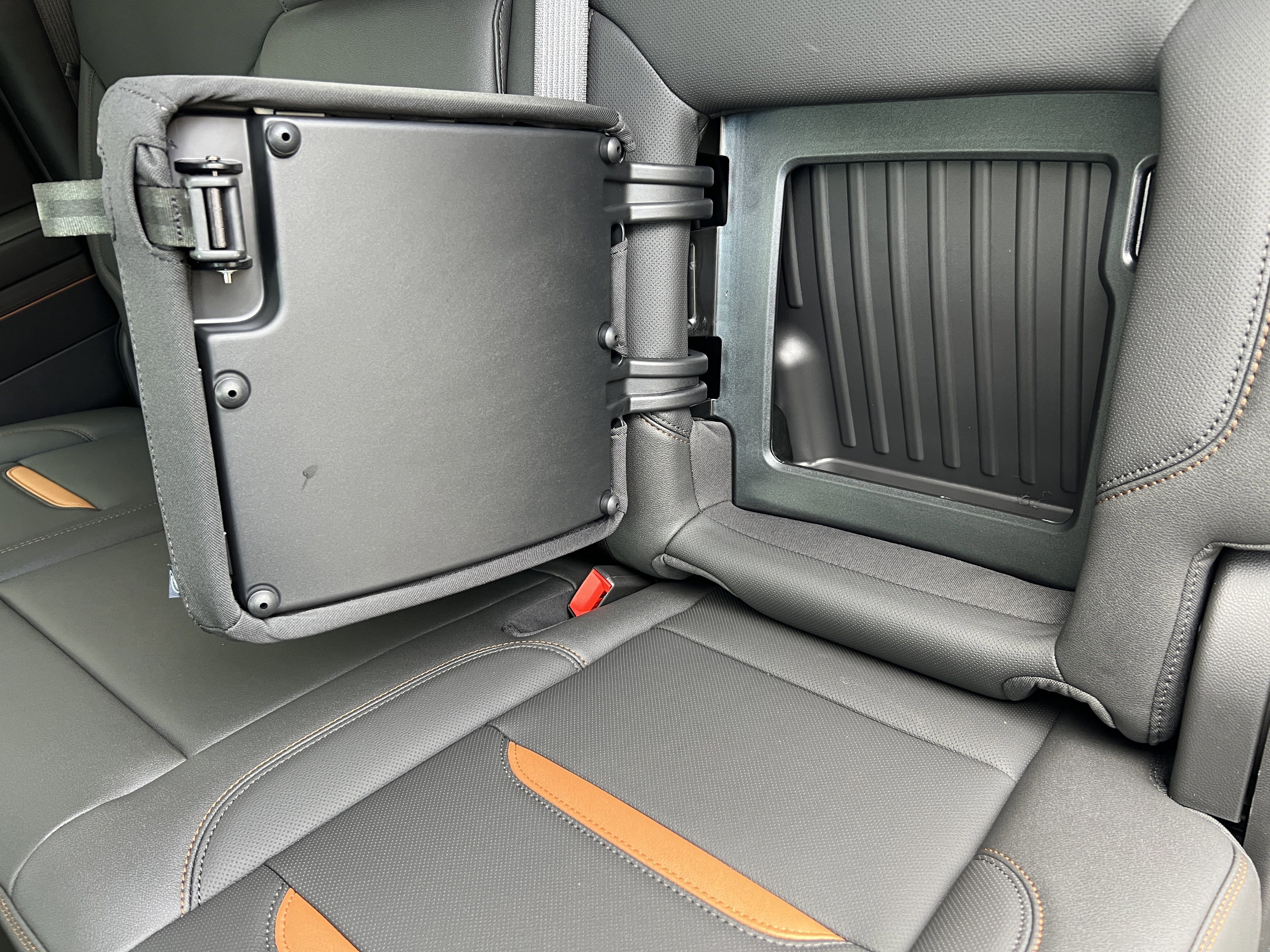 New 2026 GMC Sierra 1500 AT4 w/ Technology Package image 18