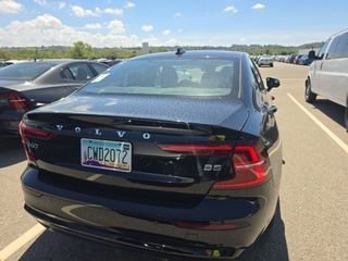 Used 2024 Volvo S60 B5 Core image 10