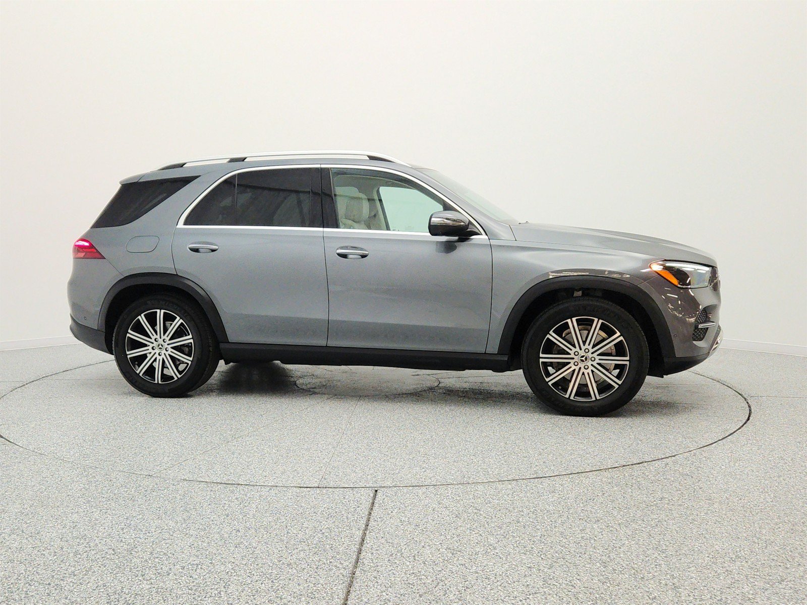 Certified 2024 Mercedes-Benz GLE 350 4MATIC image 4