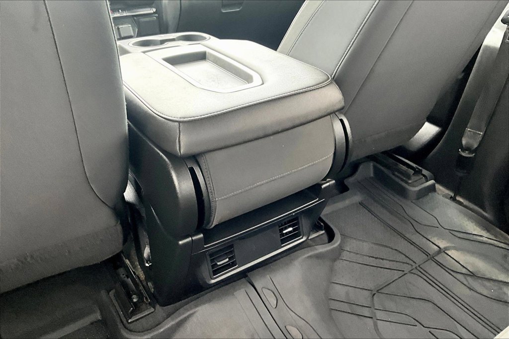 Used 2020 Chevrolet Silverado 1500 Custom w/ Custom Value Package AWD/4WD image 25