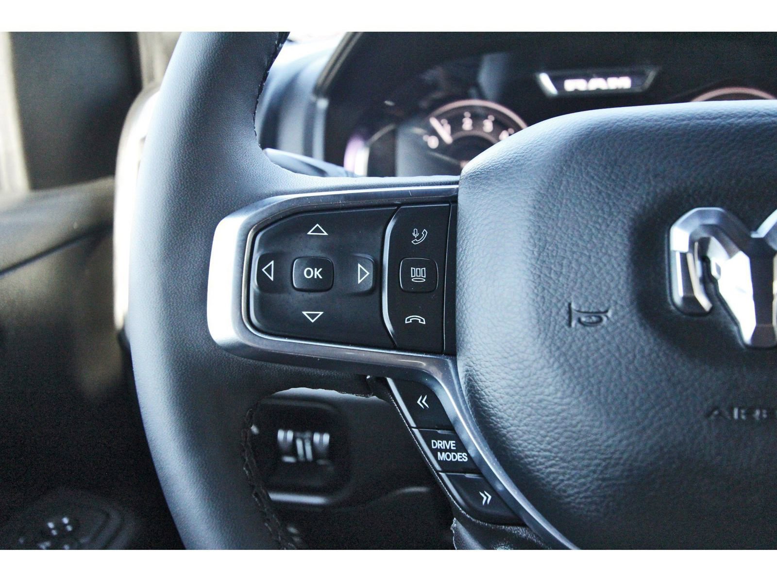 Used 2025 RAM 1500 Lone Star image 24