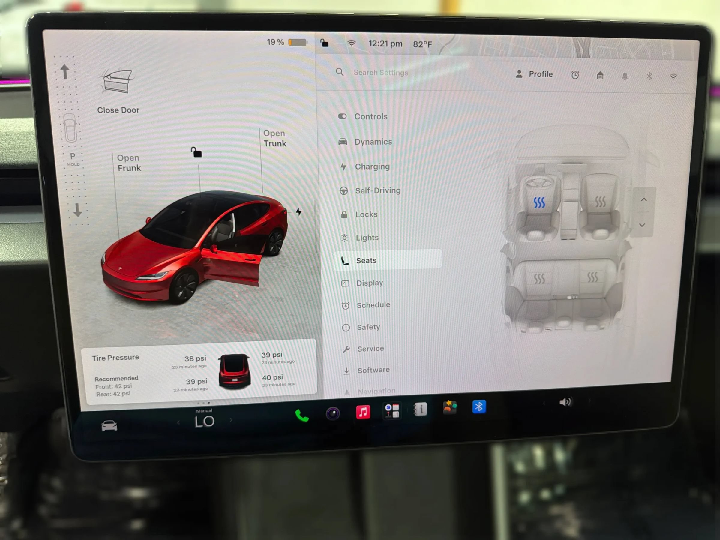 Used 2025 Tesla Model 3 Long Range RWD image 23