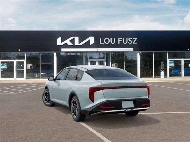 New 2026 Kia K4 EX image 4