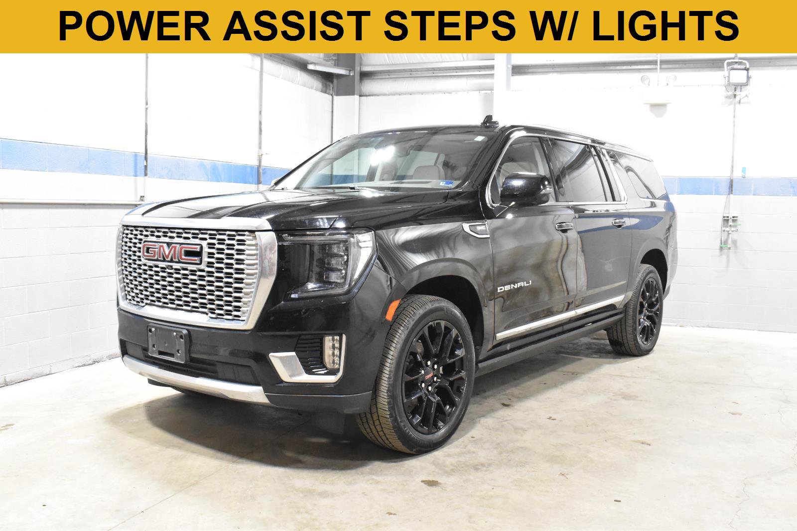 Used 2023 GMC Yukon XL Denali w/ Max Trailering Package image 4