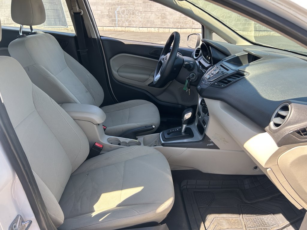 Used 2019 Ford Fiesta SE FWD image 32
