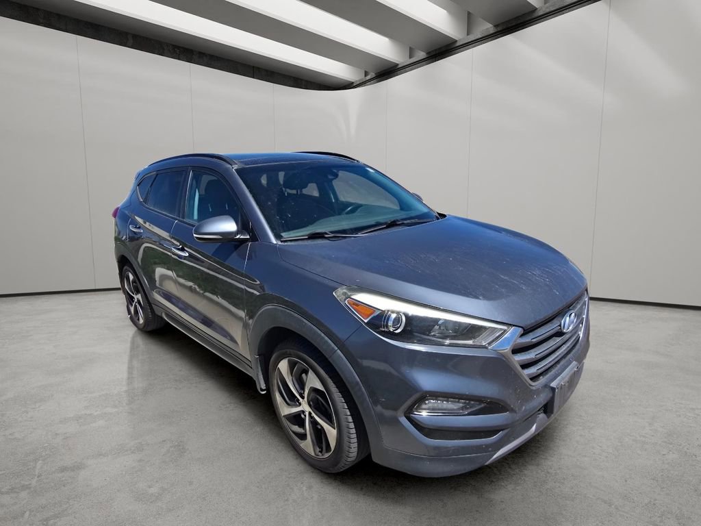 Used 2016 Hyundai Tucson Limited w/ Option Group 03 AWD/4WD image 8