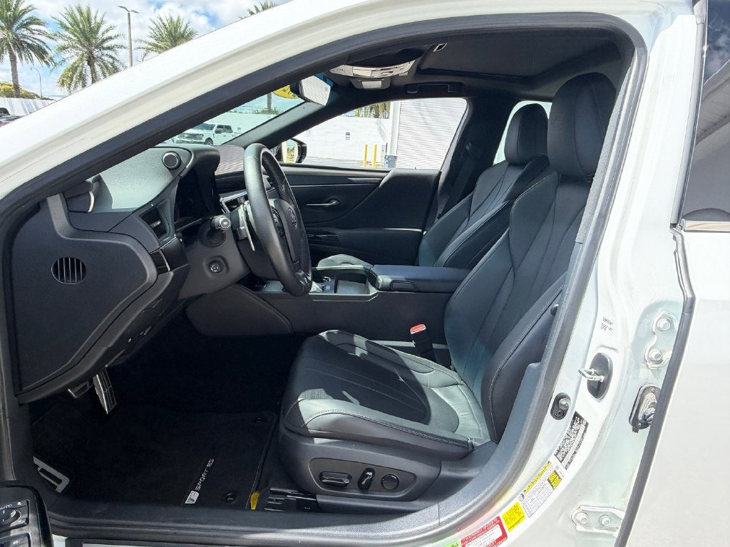 Used 2024 Lexus ES 350 F Sport w/ Accessory Package (Z2) FWD image 9