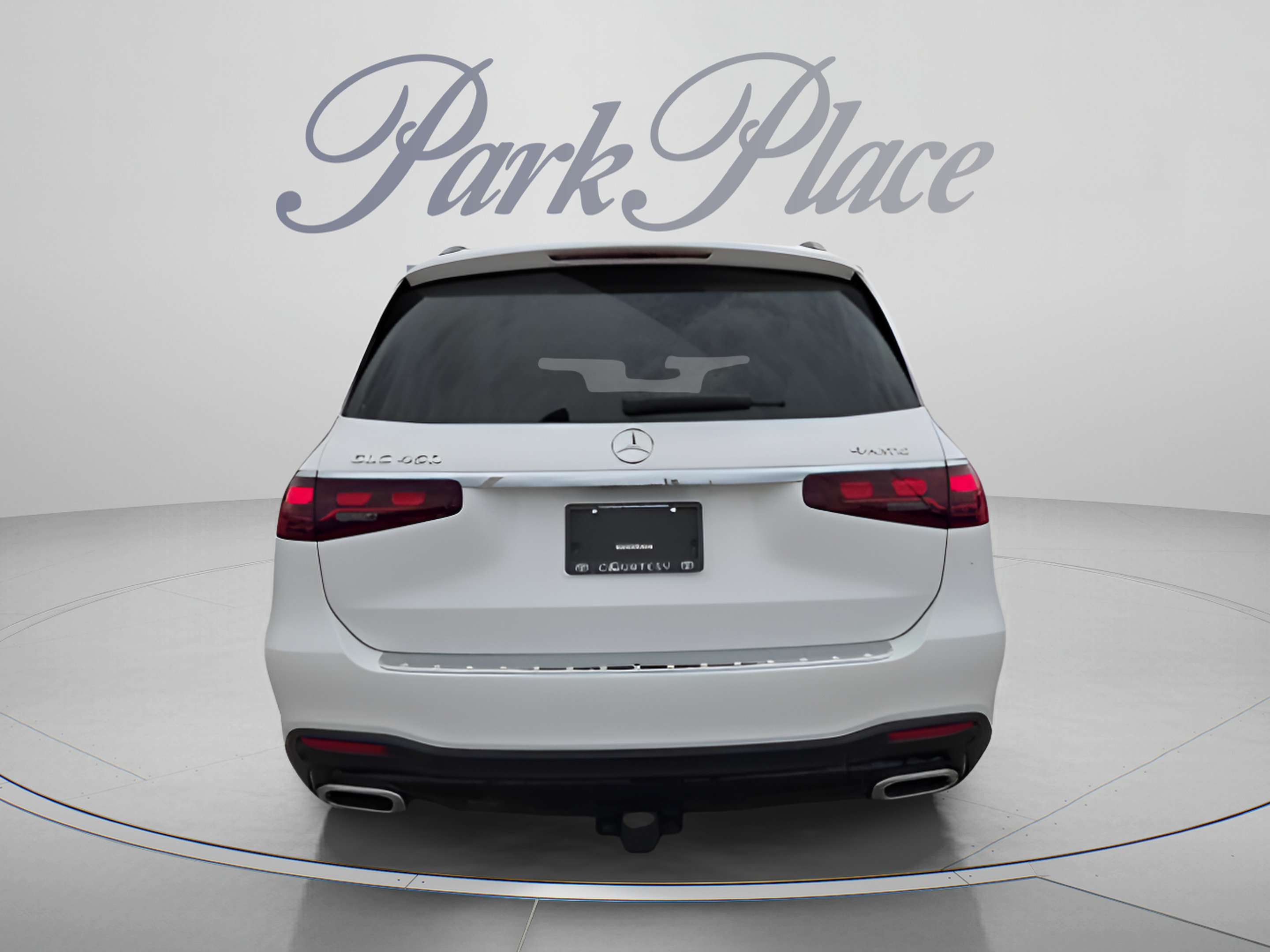 Used 2024 Mercedes-Benz GLS 450 4MATIC image 4