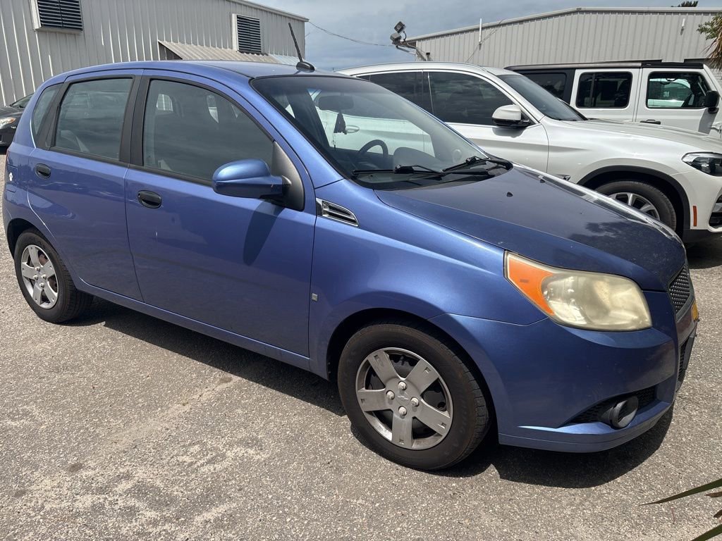 Used 2009 Chevrolet Aveo5 LT w/ Power and Convenience Package FWD image 1