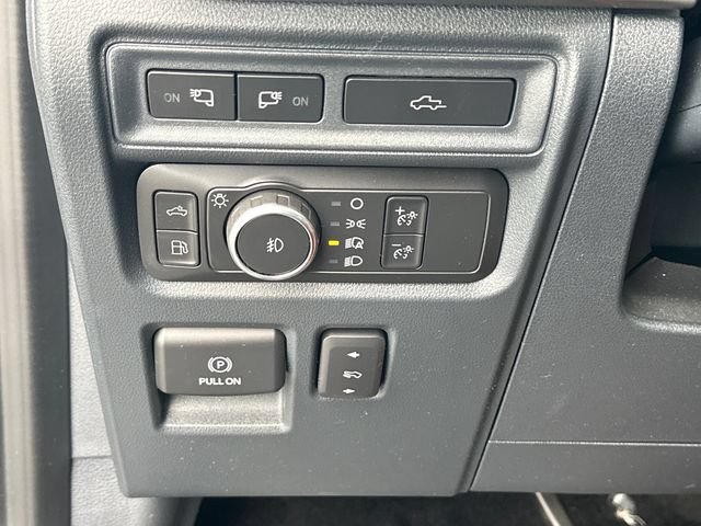 Used 2022 Ford F150 Lariat AWD/4WD image 23