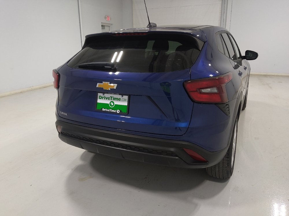 Used 2024 Chevrolet Trax LS FWD image 7