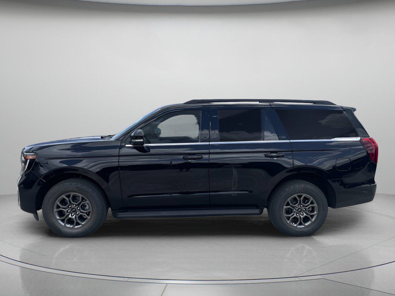 New 2026 Ford Expedition Active RWD image 6
