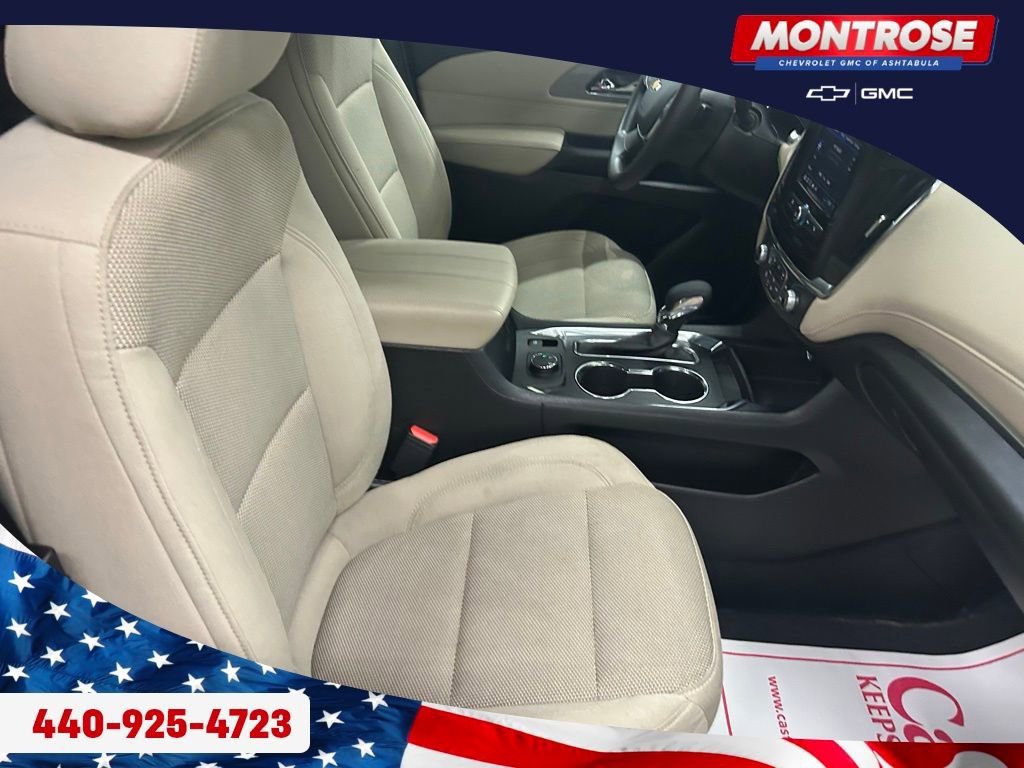 Used 2023 Chevrolet Traverse LS image 31