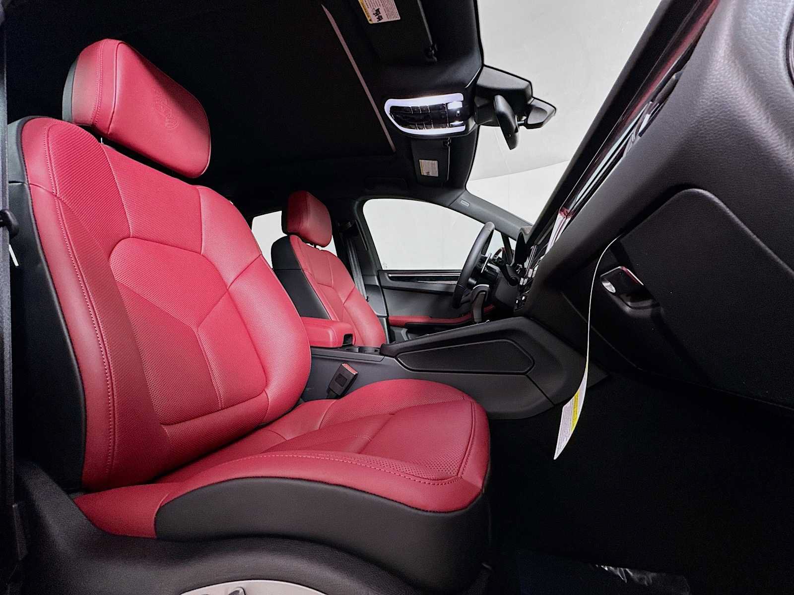 New 2026 Porsche Macan S AWD/4WD image 29