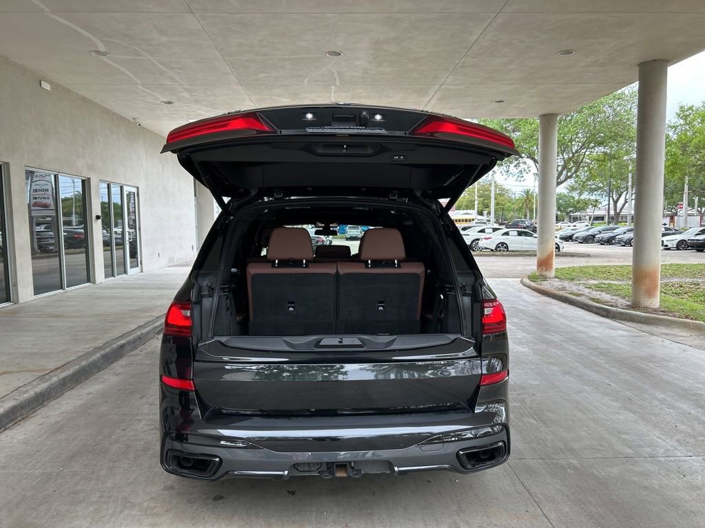 Used 2022 BMW X7 M50i w/ Dynamic Handling Package image 48