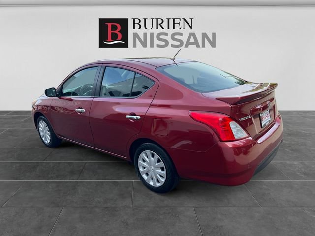 Used 2019 Nissan Versa SV FWD image 3