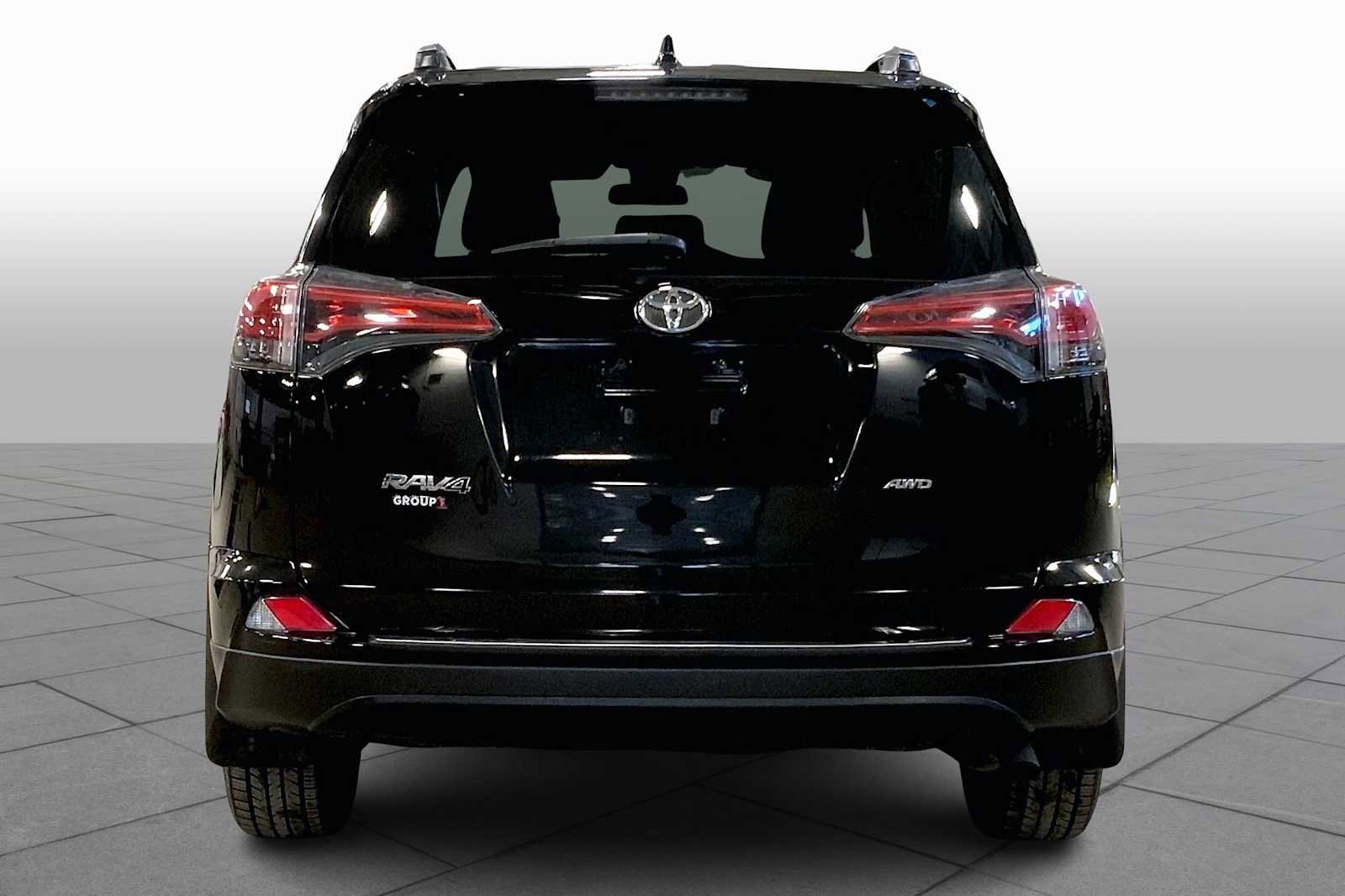 Used 2017 Toyota RAV4 LE w/ Carpet Mat Package image 5