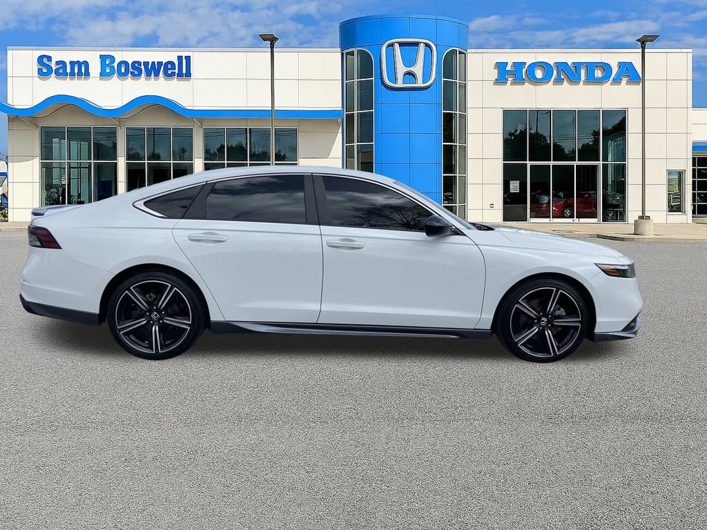 Used 2023 Honda Accord Sport image 2