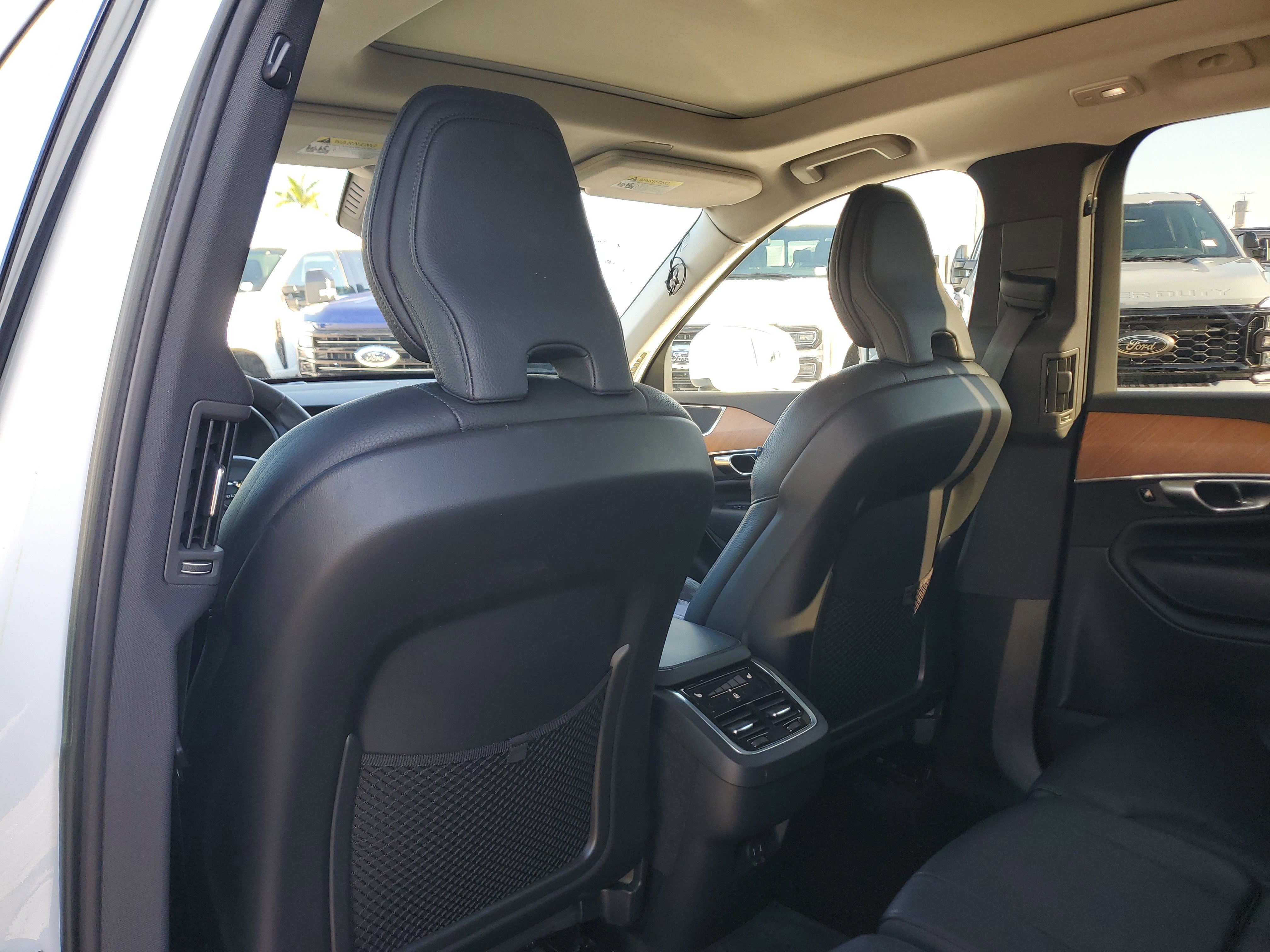 Used 2023 Volvo XC90 B6 Plus w/ Protection Package Premier image 15