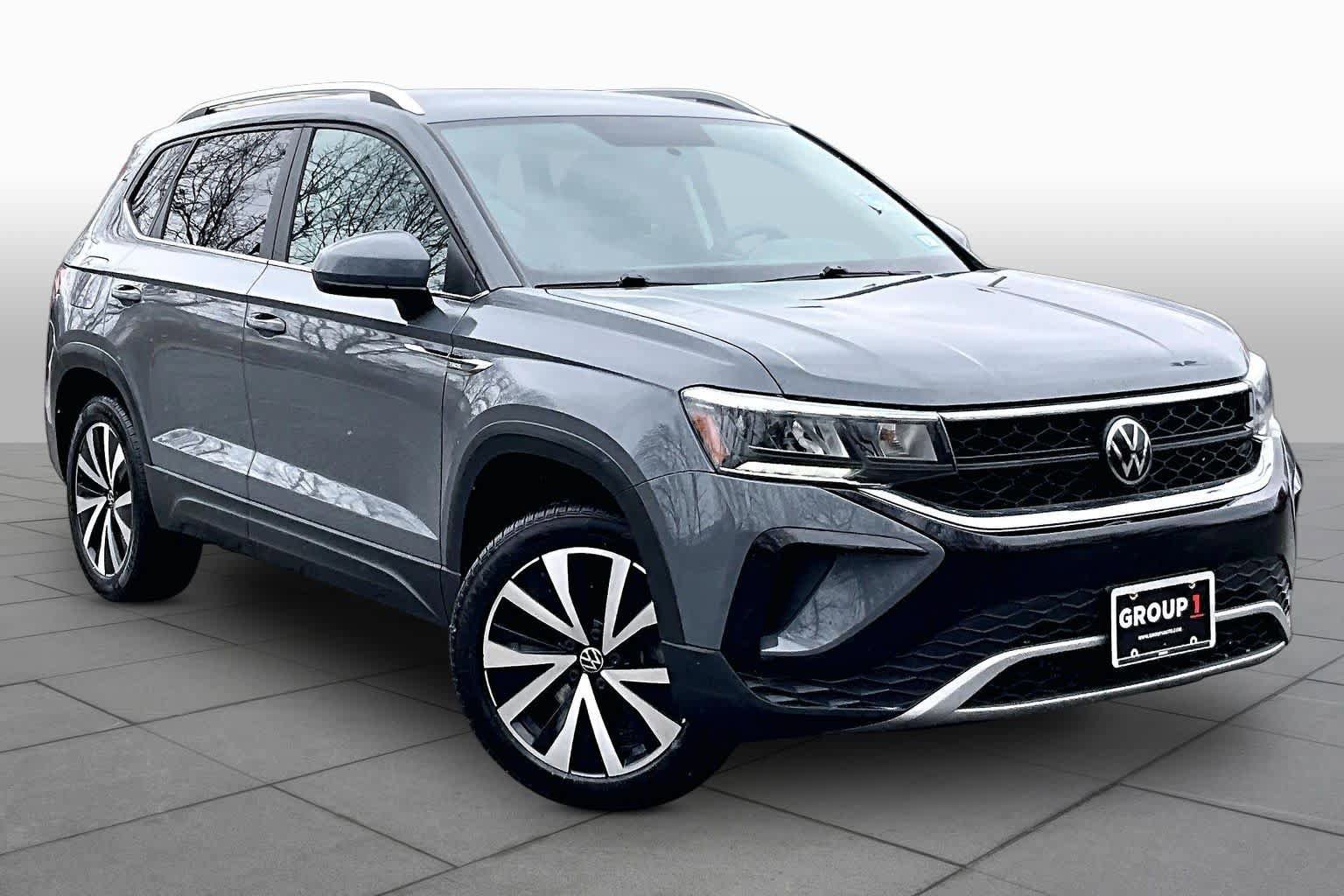 Used 2022 Volkswagen Taos SE AWD/4WD image 3