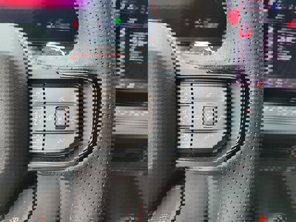 Used 2025 Dodge Charger Daytona Scat Pack w/ Track Pack image 28