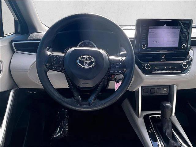 Used 2022 Toyota Corolla Cross L image 5