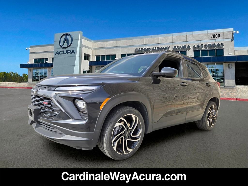 Used 2024 Chevrolet TrailBlazer RS AWD/4WD image 2