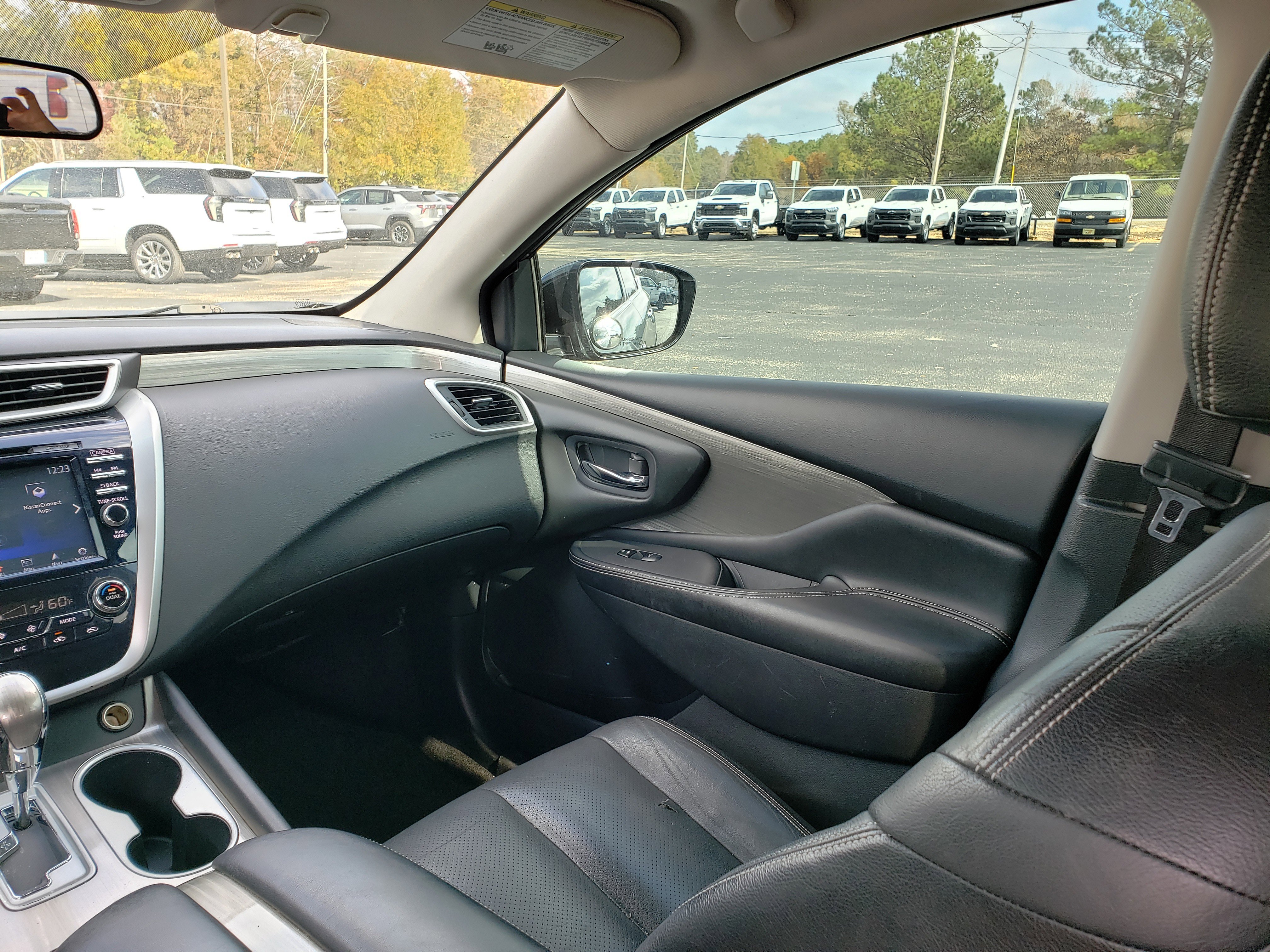 Used 2016 Nissan Murano SV image 31