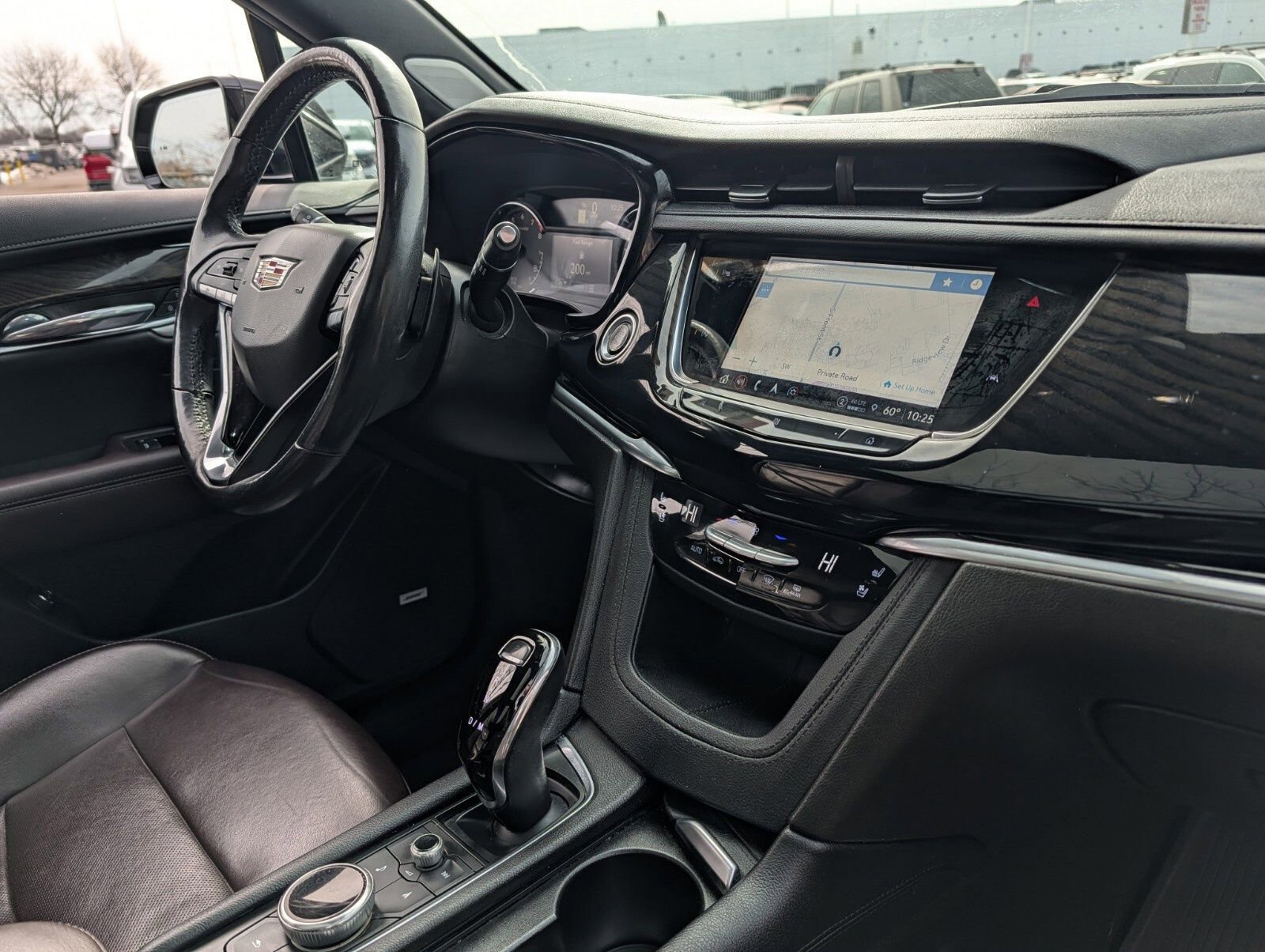 Used 2021 Cadillac XT6 Premium Luxury AWD/4WD image 32
