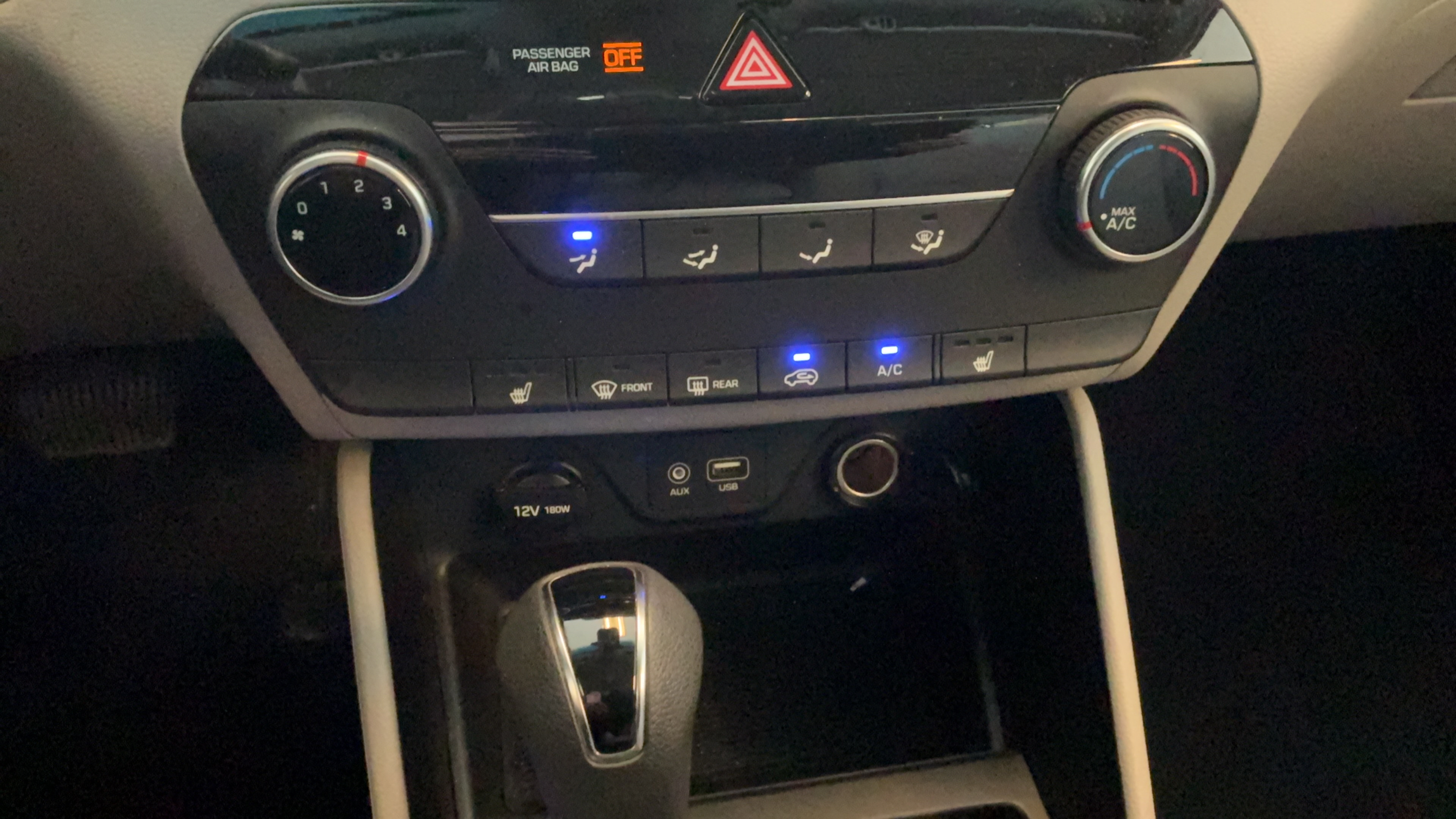 Used 2019 Hyundai Tucson Value AWD/4WD image 16