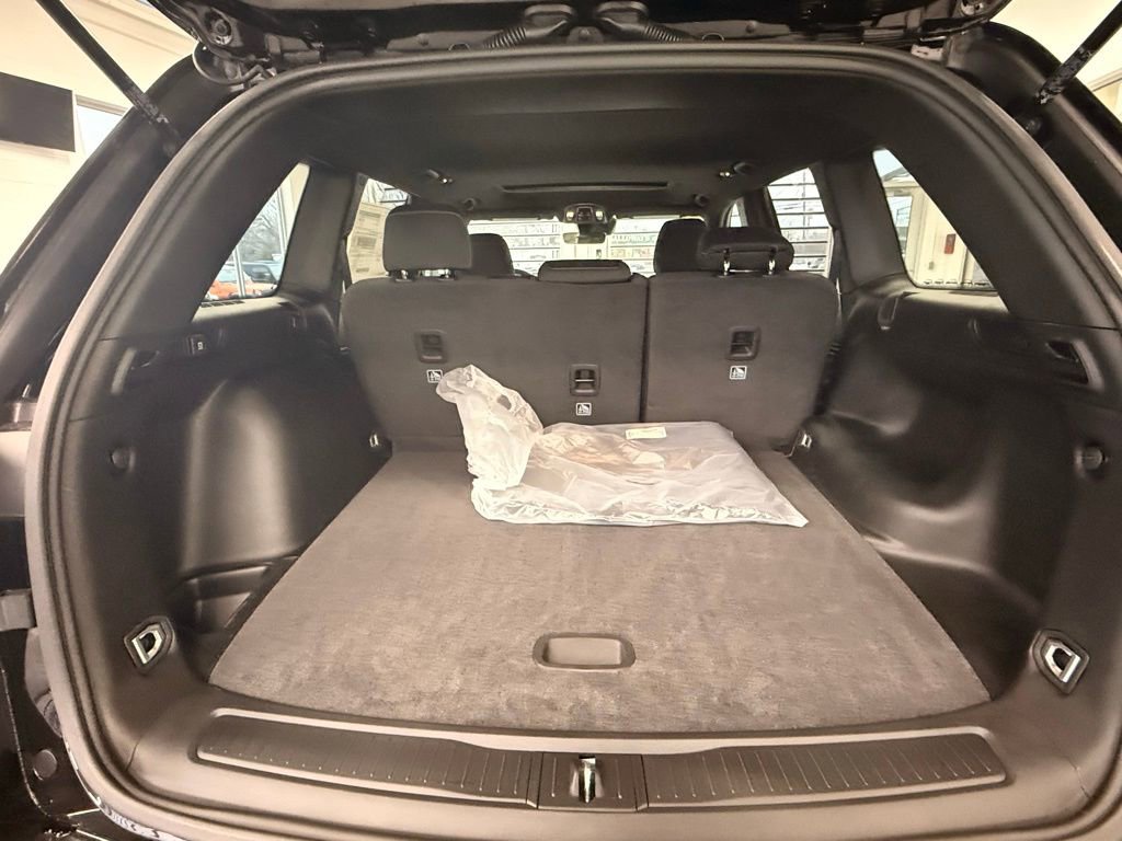 New 2025 Jeep Grand Cherokee Laredo X w/ Luxury Tech Group I image 16