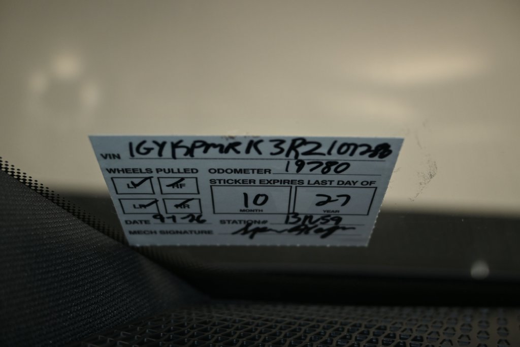 Used 2024 Cadillac Lyriq Tech RWD image 12