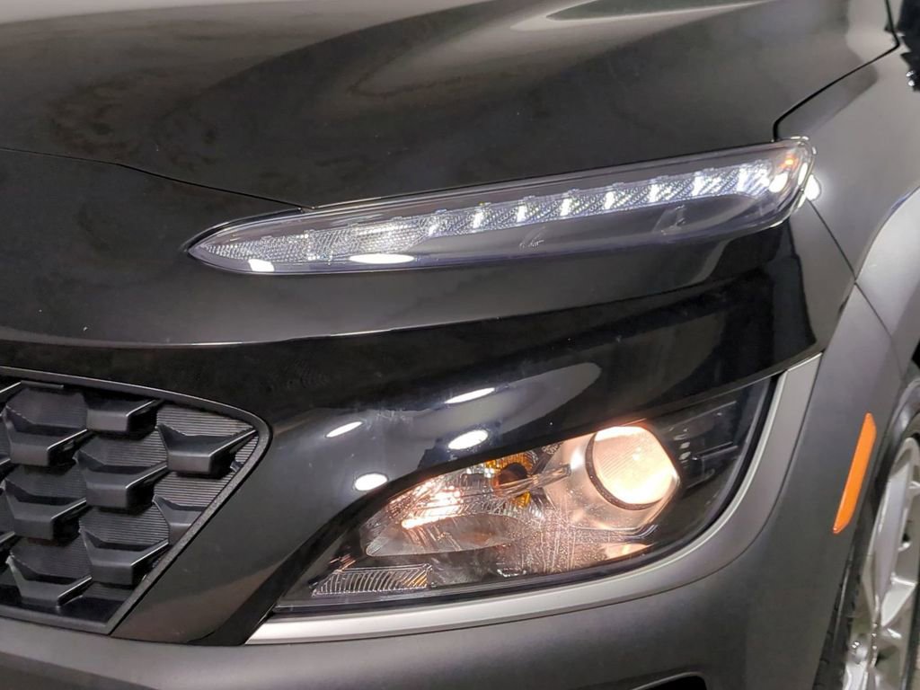 Used 2023 Hyundai Kona SEL FWD image 10