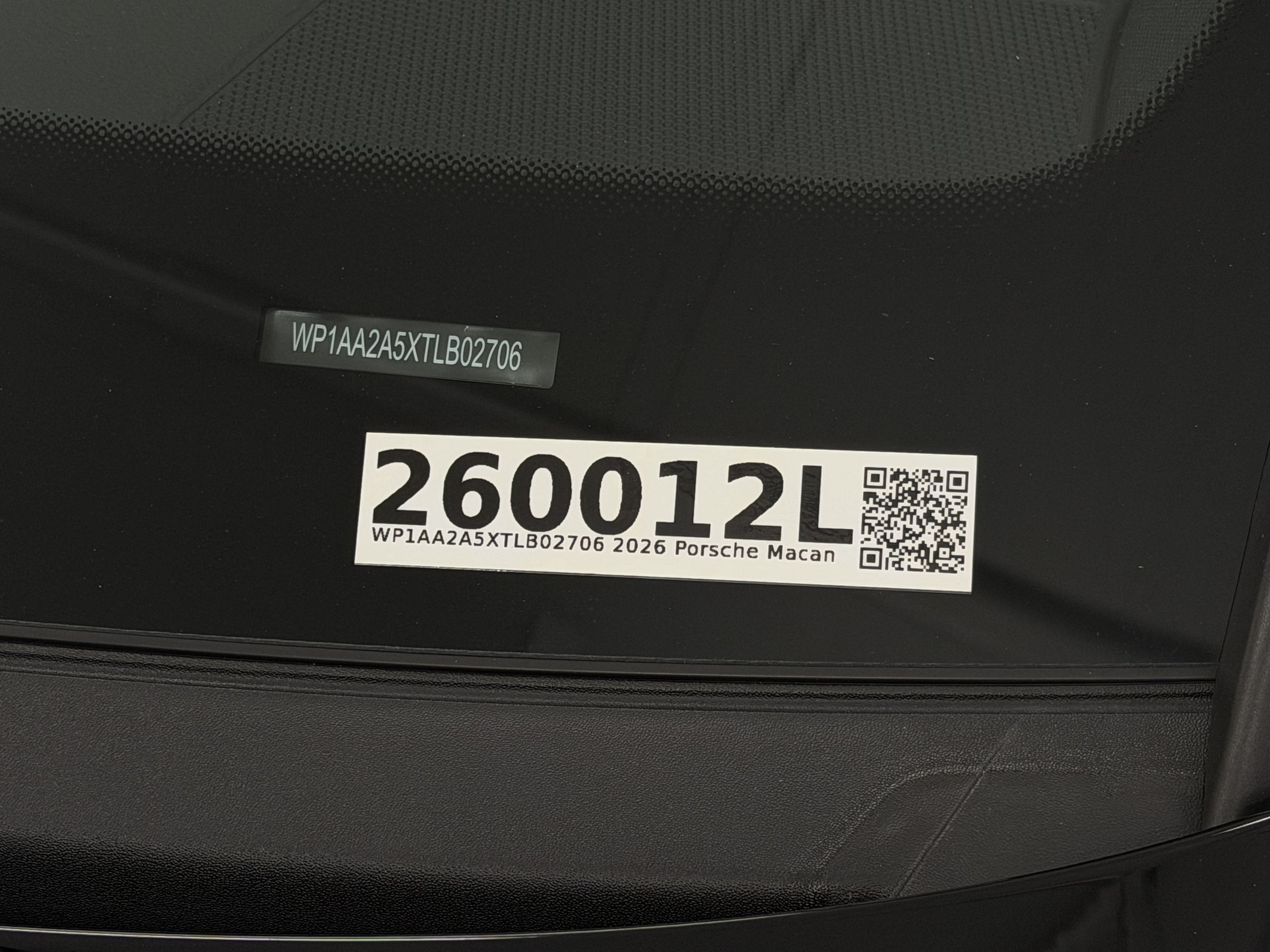 Certified 2026 Porsche Macan AWD/4WD image 57