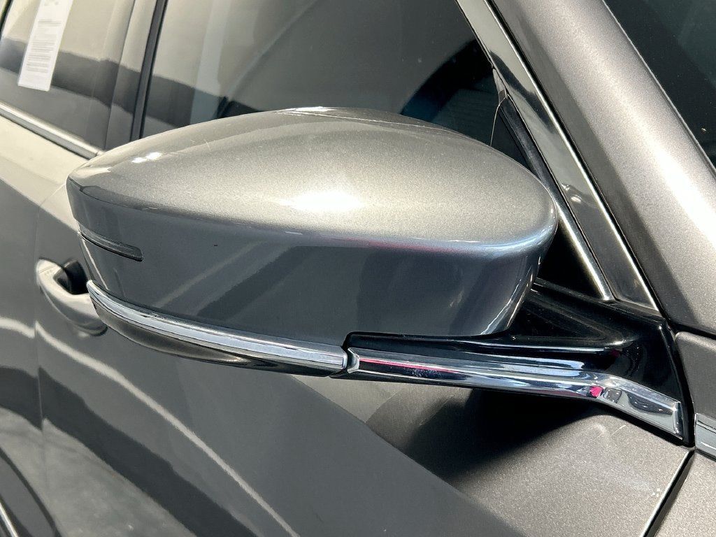Used 2022 Acura MDX w/ Technology Package FWD image 29