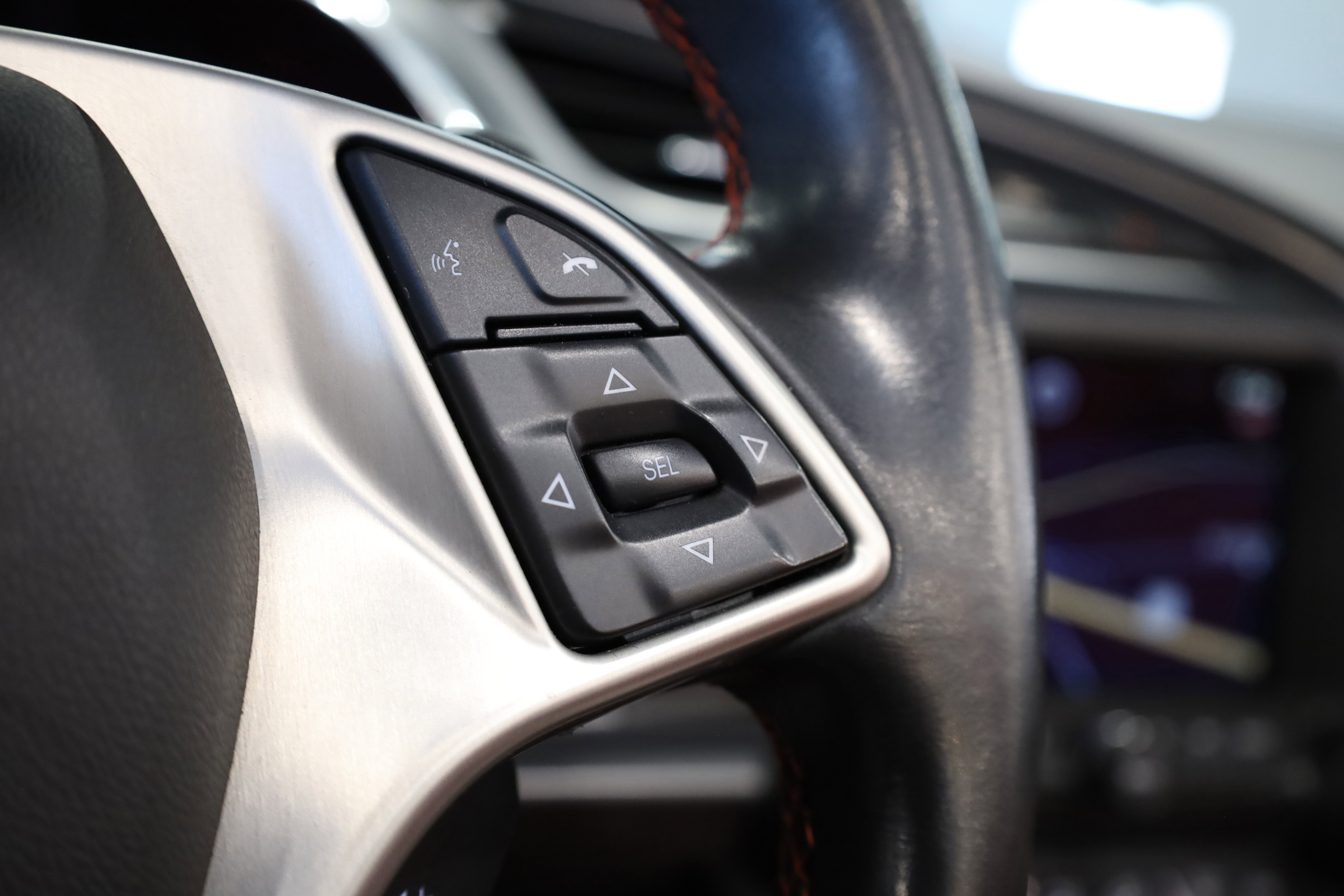 Used 2014 Chevrolet Corvette Stingray Convertible w/ 2LT Preferred Equipment Group image 28