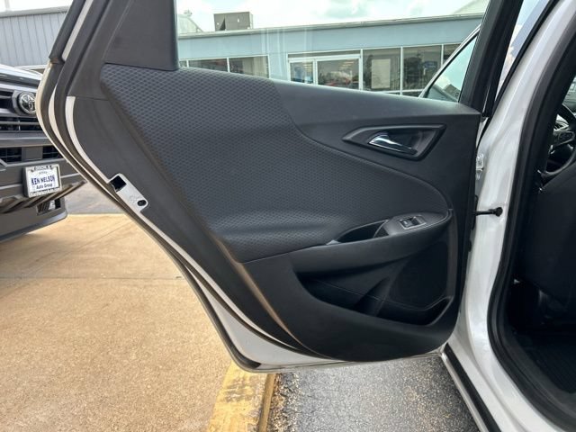 Used 2016 Chevrolet Malibu LT FWD image 19