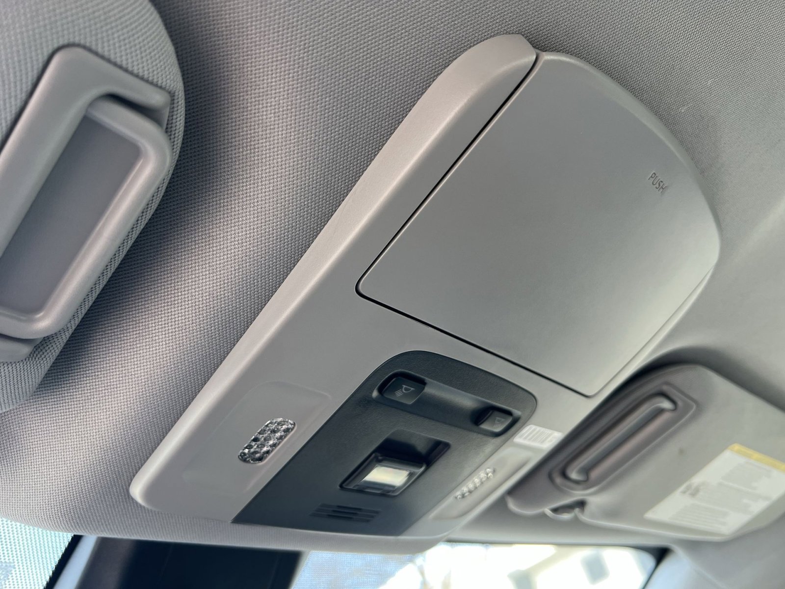 Used 2024 Toyota Camry SE image 33