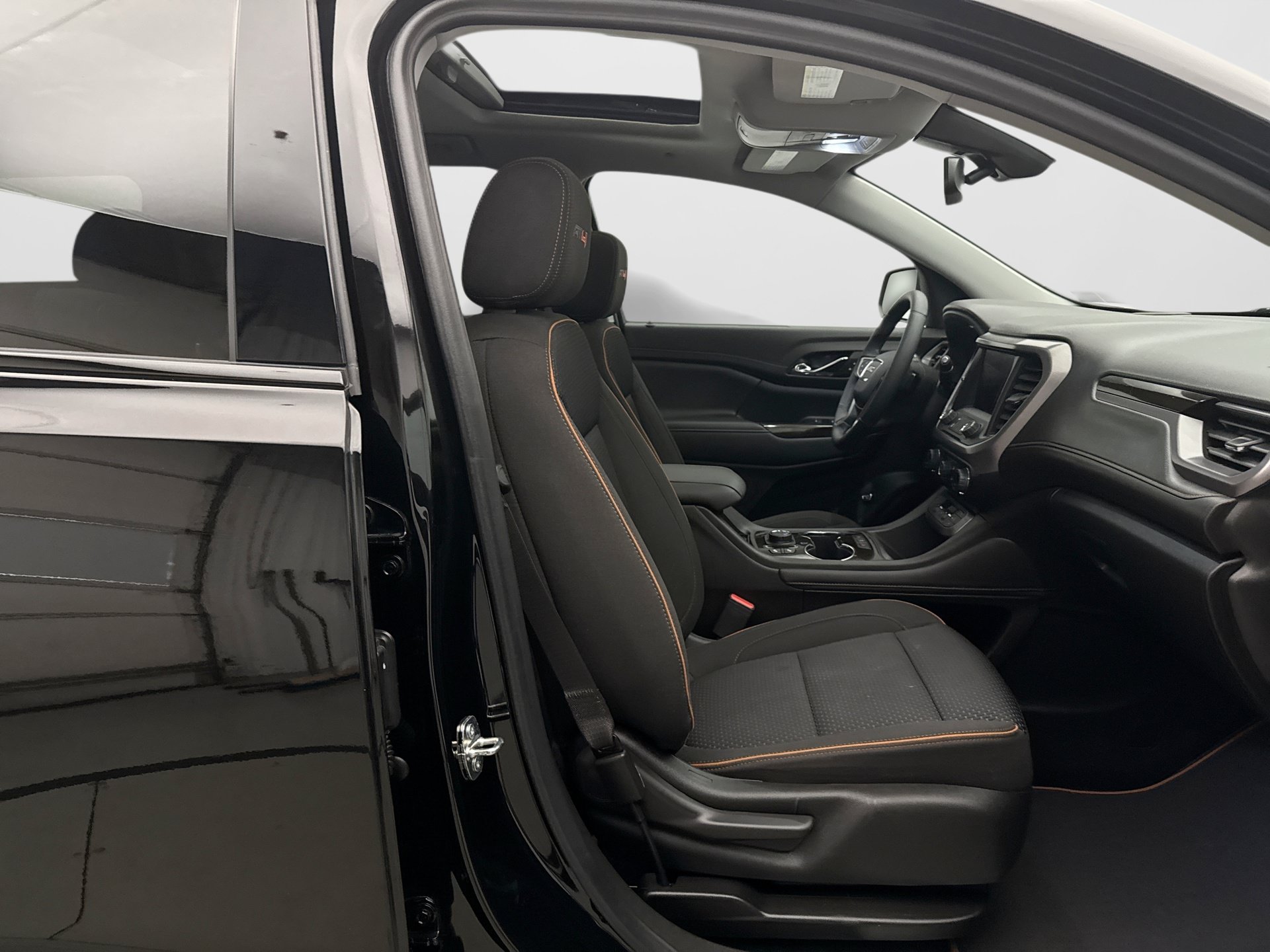 Used 2023 GMC Acadia AT4 AWD/4WD image 17