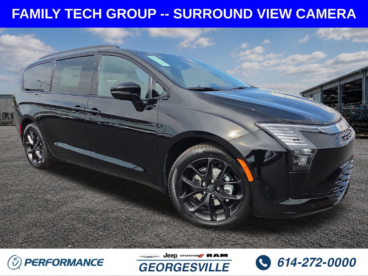New 2027 Chrysler Pacifica Limited w/ Family Tech Group