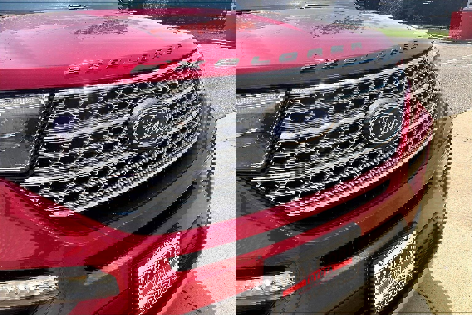 Used 2021 Ford Explorer Limited w/ Equipment Group 301A image 36