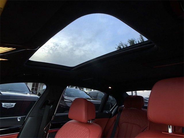 Used 2019 BMW ALPINA B7 xDrive w/ Luxury Rear Seating Package image 30