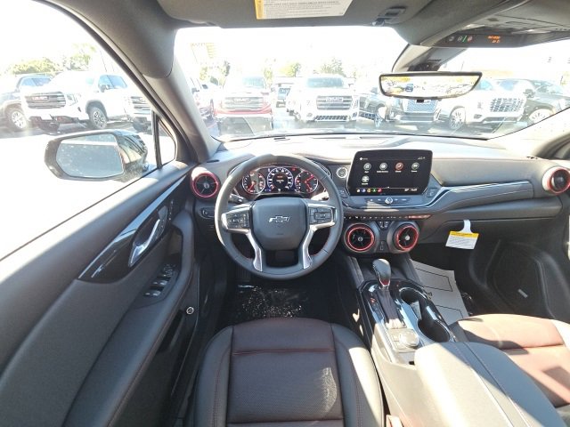 New 2025 Chevrolet Blazer RS w/ Driver Confidence II Package image 21