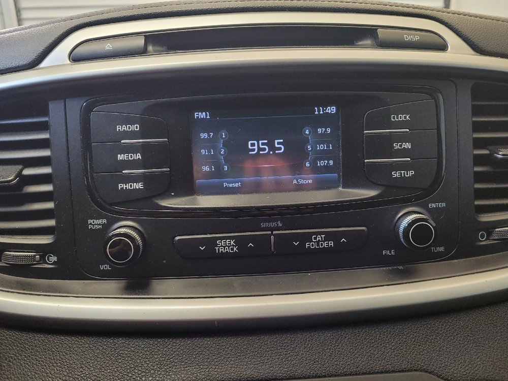 Used 2017 Kia Sorento AWD image 25