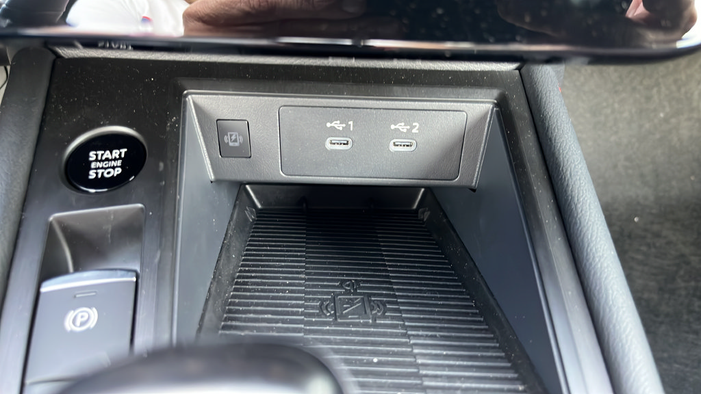 New 2026 Nissan Kicks SR AWD/4WD image 83