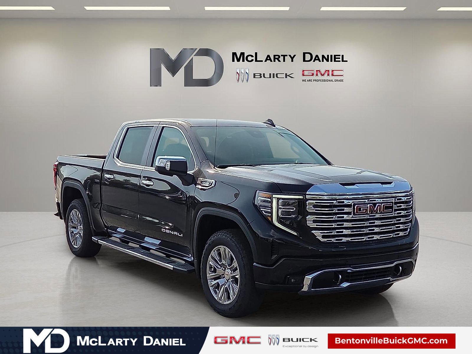 Certified 2026 GMC Sierra 1500 Denali AWD/4WD image 1