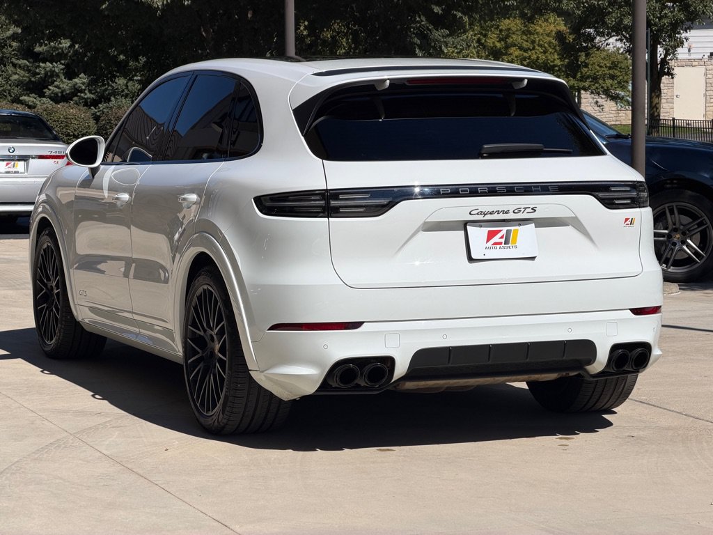 Used 2023 Porsche Cayenne GTS AWD/4WD image 10