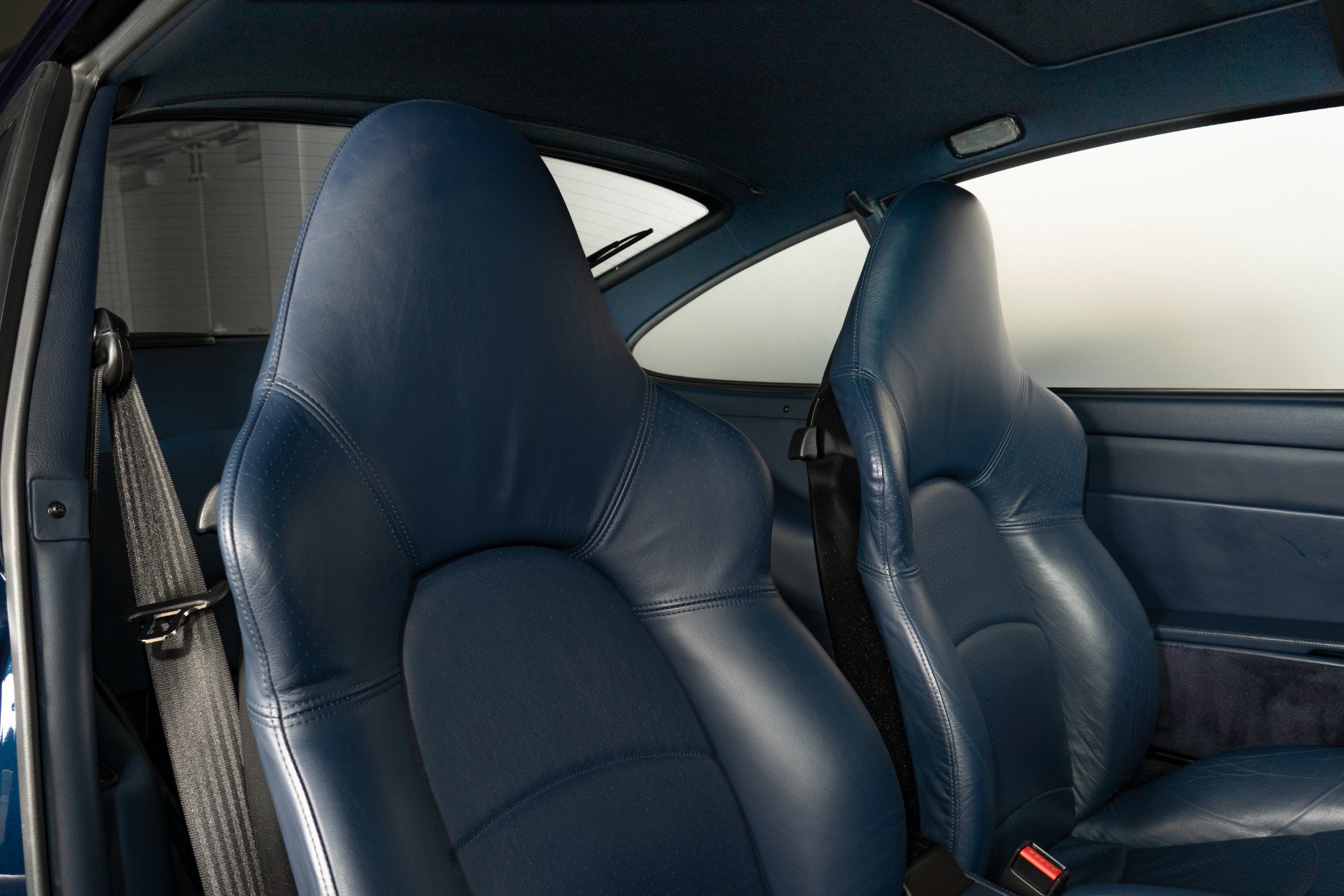 Used 1998 Porsche 911 image 30