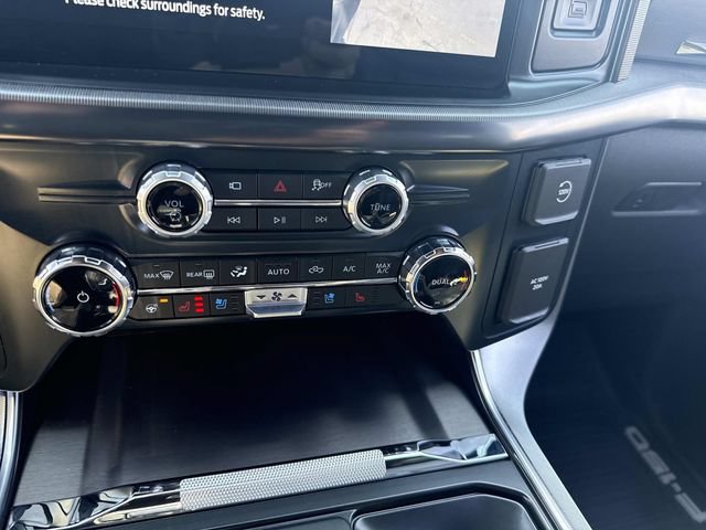 Used 2025 Ford F150 Platinum AWD/4WD image 23