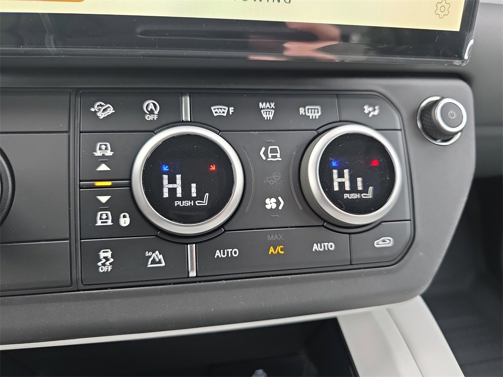 New 2026 Land Rover Defender 110 S image 25